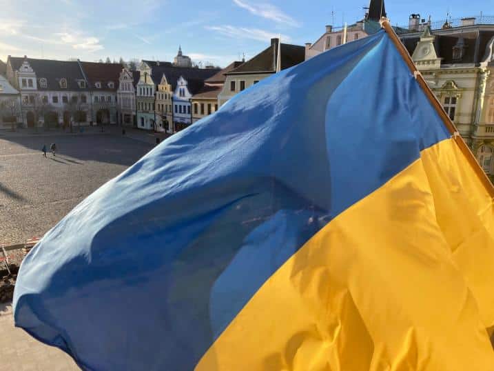 Ukrajinci prchají nalehko a ti chudí teprve přijdou, říká starosta