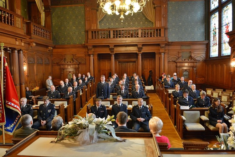 Nejdéle sloužící hasiči byli odměněni medailí Za věrnost 1 1