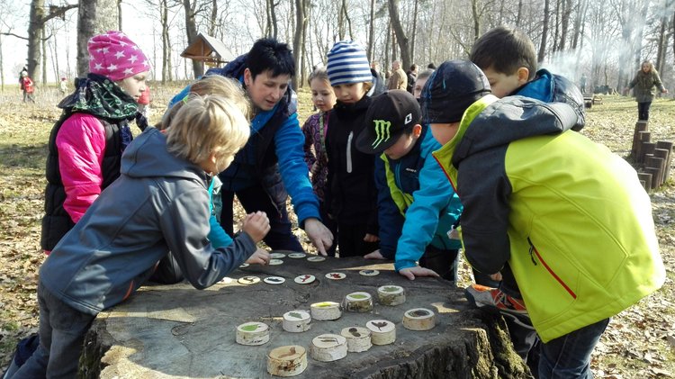Ve Frýdlantu otevřeli volnočasový areál ´Lesopark Střelnice´ a naučnou stezku ´Než půjdeš do lesa´ 1 001