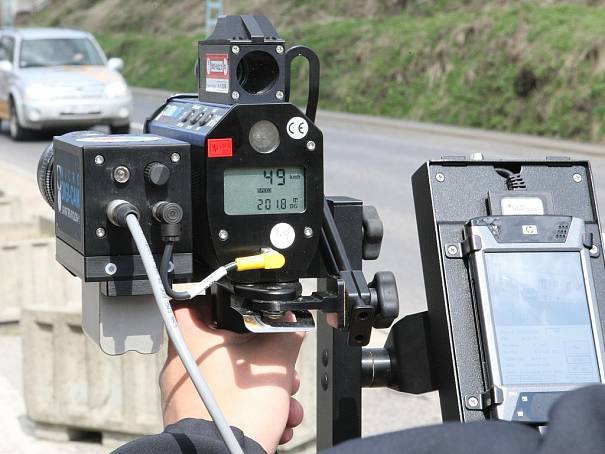 Besip: Blíží se povinnost chodců být viditelně označen