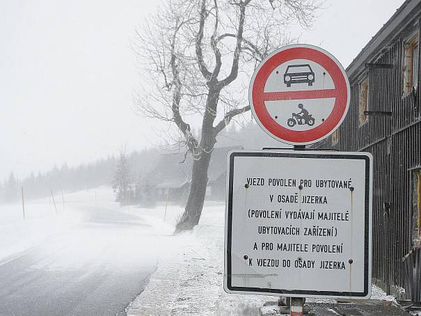 Plus 9 Na Jizerce bylo v noci skoro minus 15 stupňů