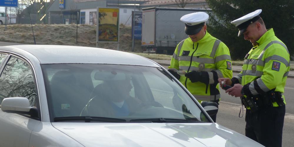 Plus 2 O Velikonocích byli v ulicích kraje policisté