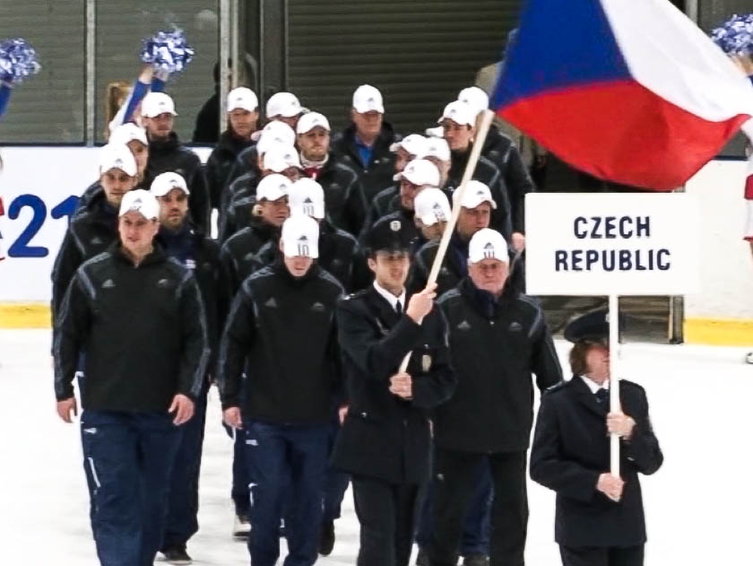 I policisté hrají hokej! Přijďte se přesvědčit do Svijanské arény.