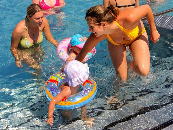 Lékaři: Slunce může ovlivnit účinek některých léků a krémů