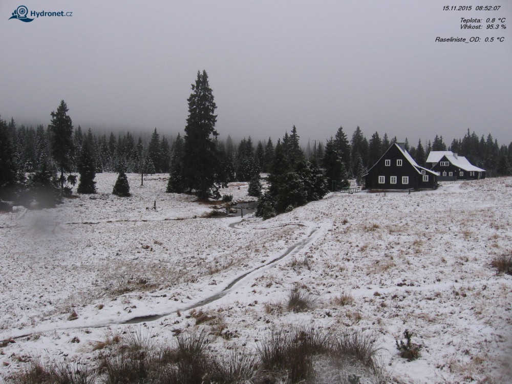 Na horách napadl první sníh. Nejspíš ale dlouho nevydrží