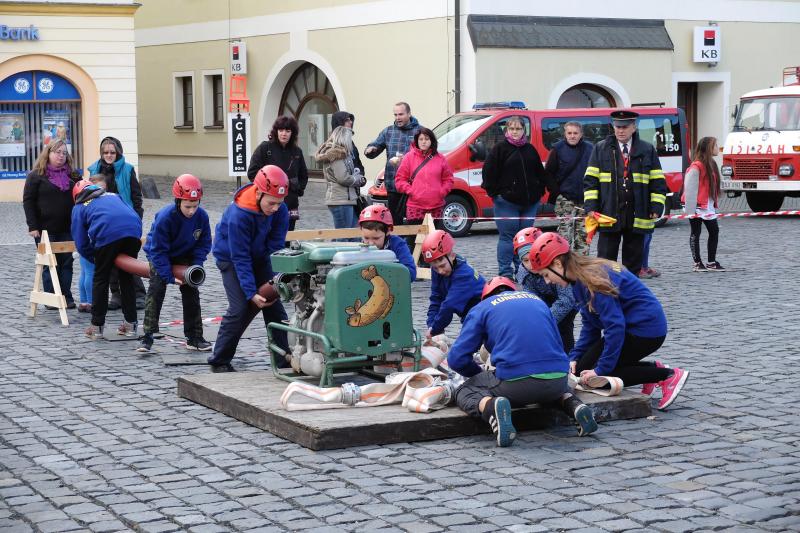 Na náměstí soutěžili o víkendu mladí hasiči