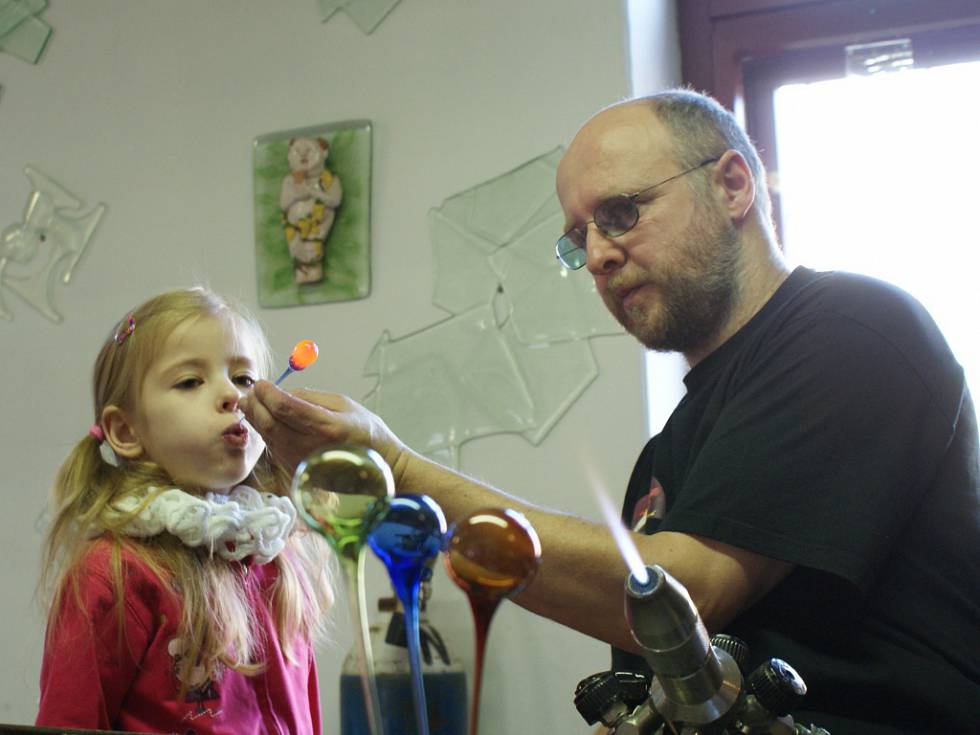 Sklářský ateliér zve na trochu jiný advent