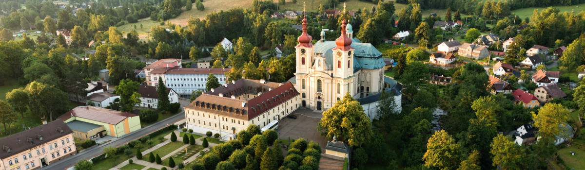 Klášter v Hejnicích ruší rezervace, s uprchlíky počítá do Vánoc