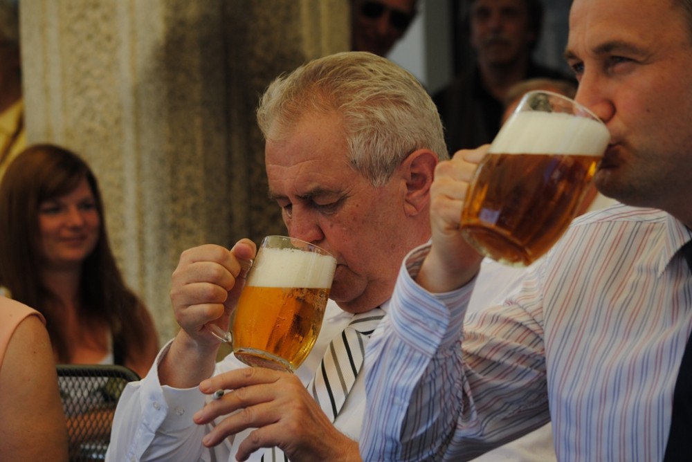 Miloš Zeman míří do Libereckého kraje. Podívejte se na program jeho cesty minutu po minutě