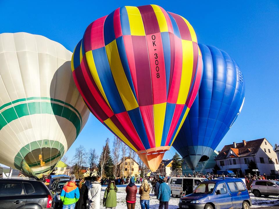 Sraz horkovzdušných balónů v Hejnicích