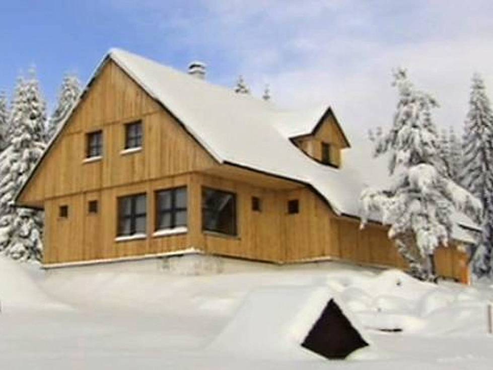 Postavil si exprimátor Prahy Pavel Bém chatu v Jizerkách?