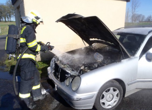 Ve Frýdlantu zasahoval vrtulník i hasiči 4 nehoda3