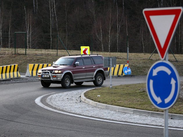 freedlantsko.eu 43 Řidičům vadí kolony v Mníšku