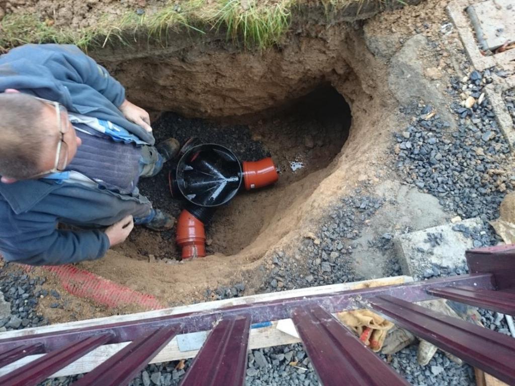 freedlantsko.eu 38 Důležité! Připojení na veřejnou kanalizaci v Hejnicích