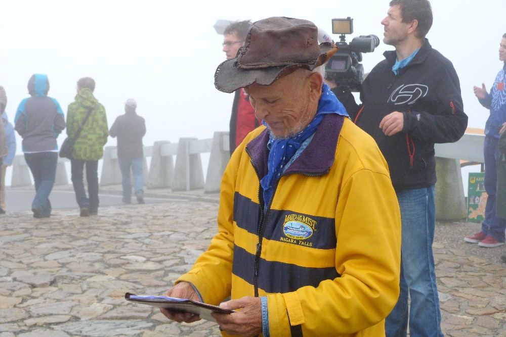 Tohle asi nepřekonáte. Důchodce z Jablonce má za sebou 2500 výstupů na Ještěd