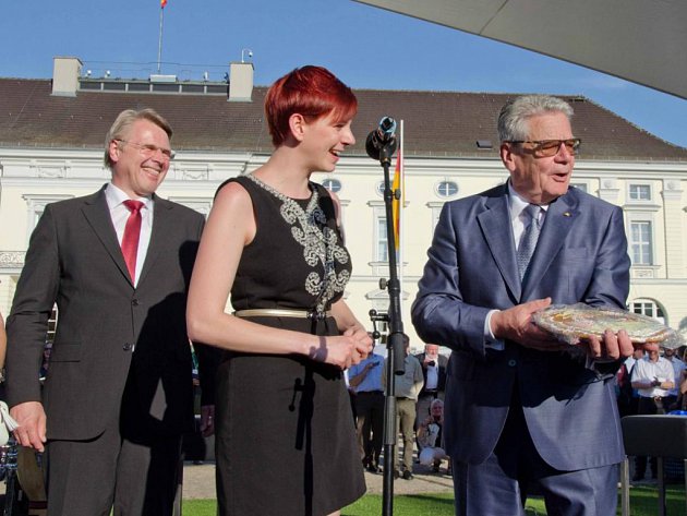 Přibývá výrobců s místním logem