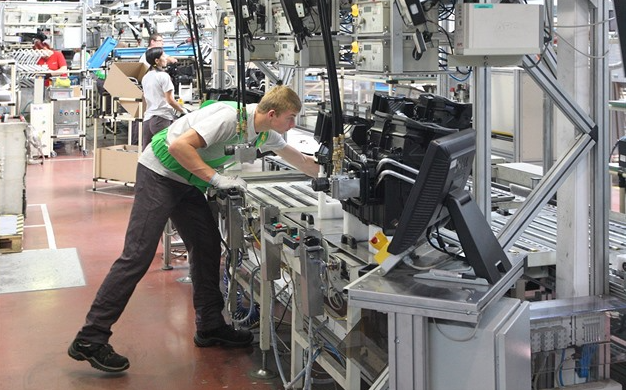 Nová silnice do průmyslové zóny v Liberci má zabránit kolapsu továren