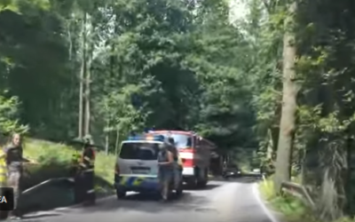 Ubytování, penziony, hotely, chaty, chalupy, resorty, hostely, motoresty a kempy 45 VIDEO: Nehoda v serpentínách u Raspenavy se obešla bez zranění