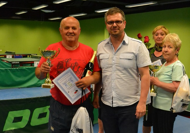 Seniorský turnaj ve stolním tenise vyhrál frýdlantský Jiří Sršeň