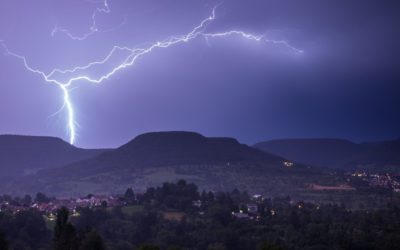Ubytování, penziony, hotely, chaty, chalupy, resorty, hostely, motoresty a kempy 25 Liberecko mají v úterý zasáhnout silné bouřky, doprovodit je může přívalový déšť a kroupy