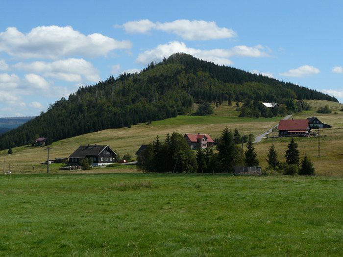 Lesy ČR opravily páteřní turistickou cestu mezi Českou republikou a Polskem
