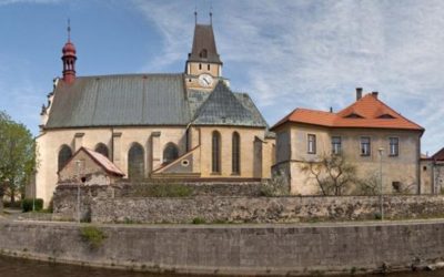 Ubytování, penziony, hotely, chaty, chalupy, resorty, hostely, motoresty a kempy 26 Město Frýdlant dostane bezúplatně pozemky kolem kostela