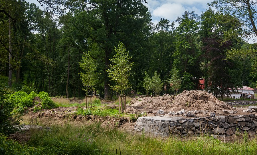 Zámecký rybník znovu prokoukne