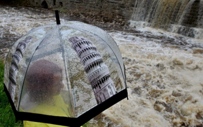 Plus 10 V Jizerských horách hrozí povodně. Hladina Smědé prudce roste