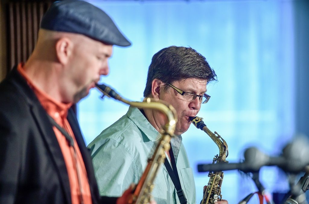 Jazzový koncert na zámku zmařilo počasí, hvězdy jazzu hrály v Besedě