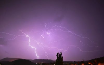 Meteorologové opět varují před silnými bouřkami. Liberecko mají zasáhnout dnes večer