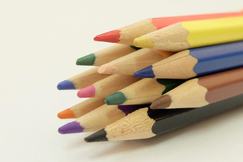 Frýdlant letos opět přispěje prvňáčkům takzvaným „pastelkovným“