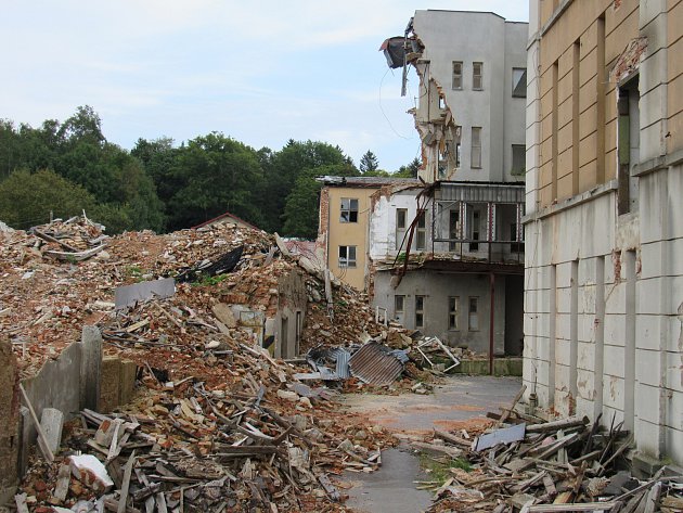 Místo Textilany obří sklad? Zatím se na místě nacházejí jen sutiny