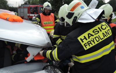 Kraj nebude zvyšovat ceny hromadné dopravy v tarifu IDOL 13 O víkendu pomáhali hasiči u několika dopravních nehod