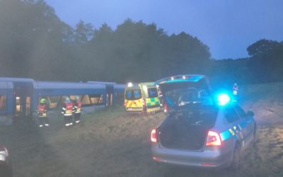 Kraj nebude zvyšovat ceny hromadné dopravy v tarifu IDOL 5 Vlak projíždějící Frýdlantem zachytil muže. Střet přežil, utrpěl středně těžká poranění