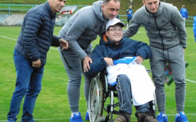 Plus 19 Déšť a vítr pokazil fotbalovou parádu