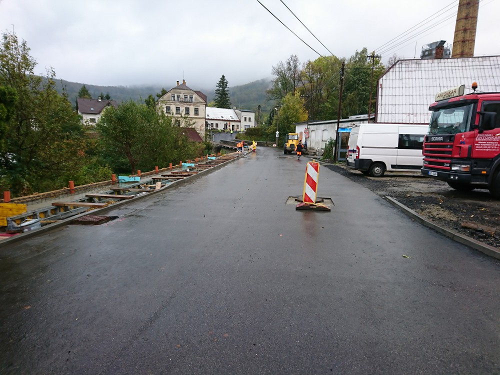 1000x1000 1507282719 silnice uz je pripravena na auta