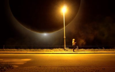 Nastává nebezpečné období pro chodce. Hlavně pro ty neviditelné