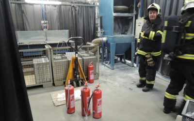 Férová nabídka / DGS 45 Požár v areálu bývalé textilní továrny Česana v Raspenavě zaměstnal pět jednotek hasičů