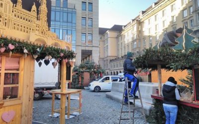 Plus 19 Přípravy vrcholí. V Drážďanech chystají vánoční trhy