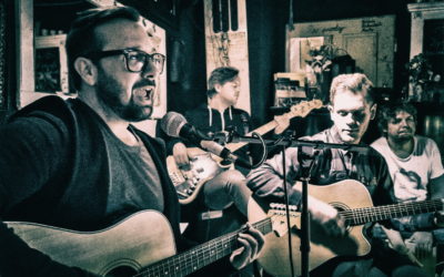 Plus 16 Hudební večer v CAFÉ Jazzové Osvěžovně ve Frýdlantu / Fotoreportáž