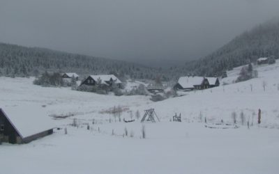Obchody, nákupní centra, trhy, potraviny, farmářské trhy a stánky 27 Mrazivé ráno. Na Jizerce dnes naměřili minus 25 stupňů