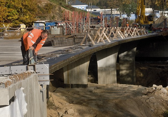 Nový most je šílenost, zní z Nové Vsi. Obyvatelé se bojí o vodu