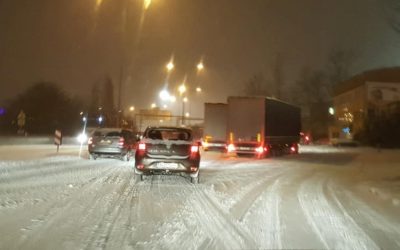 Další varování meteorologů. Silné sněžení, vichr a náledí