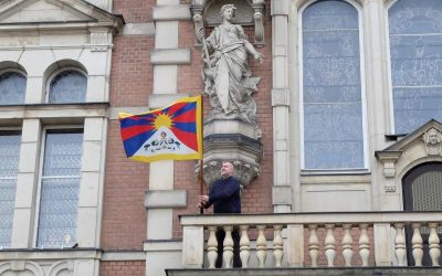 Právě pro Tebe / Kavárna a pekárna 21 Frýdlant podpoří Tibet vyvěšením jeho vlajky už po desáté