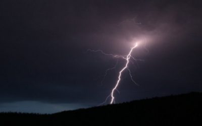 POČASÍ: Na Liberec se ženou silné bouřky. Dorazí ve středu večer