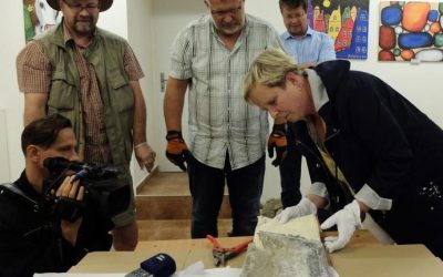 Ve Frýdlantu byla otevřena historická schránka, obsahovala dokumenty