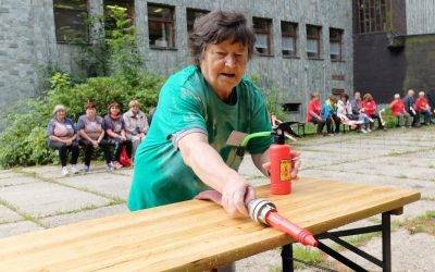 Aktivní senioři jsou na letním táboře v Harrachově