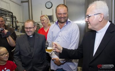 TJ Jiskra Višňová 41 Hejnické klášterní pivo požehnal litoměřický biskup