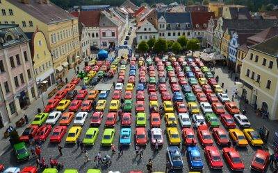 Od čtvrtka budou povinné roušky ve vnitřních prostorách budov v celé ČR 11 Frýdlantské náměstí zaplnilo v sobotu 150 vozů Škoda 110 R Coupé