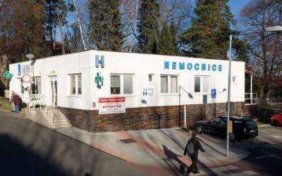 Po aféře s otravami krve musí záchranka vozit lidi z Frýdlantska do Liberce